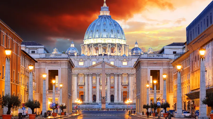 Download photo of the Vatican City church