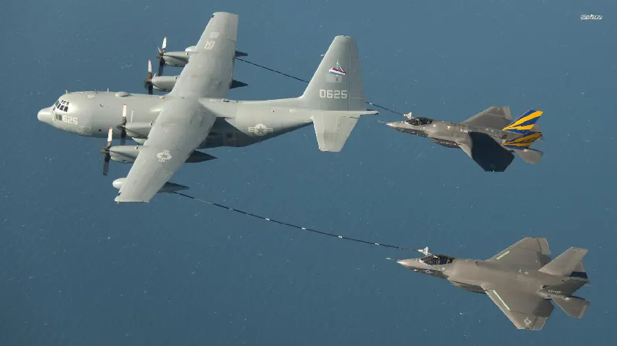 Wallpaper of Hercules C 130 with aerial refueling capability