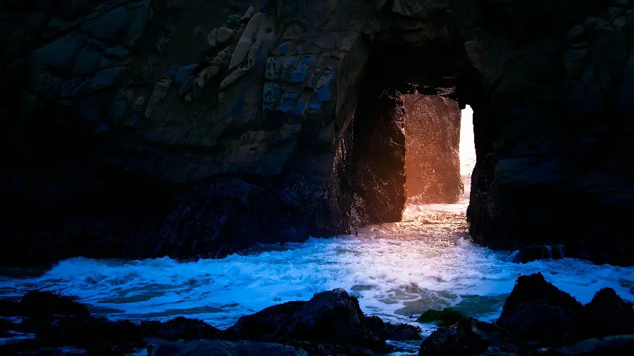 High quality photo of the cave lake