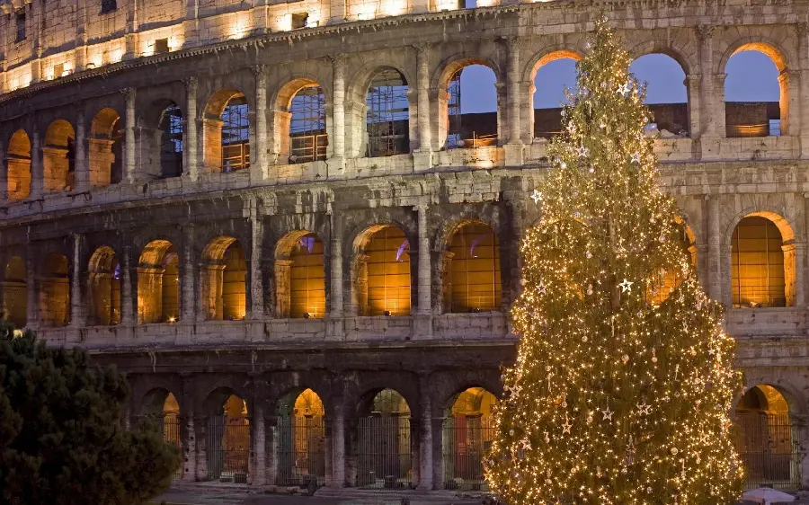 Ancient and historical monuments of Italy, famous buildings