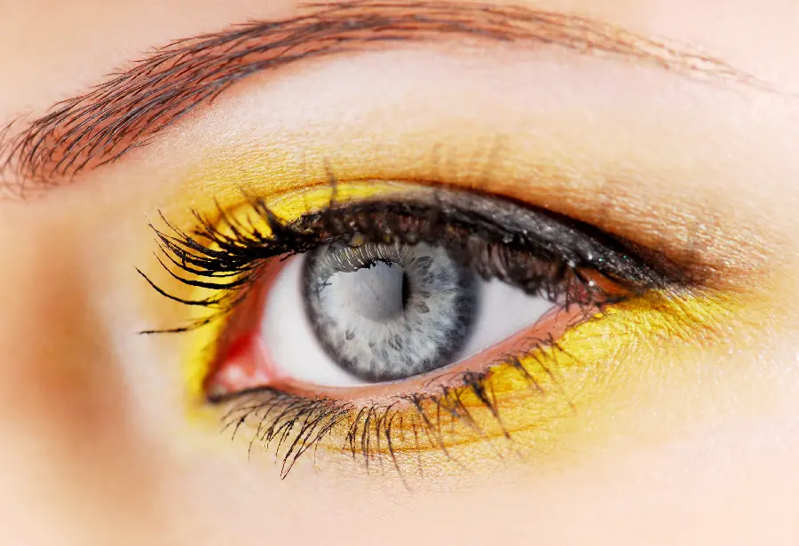Colorful profile photo with colorful eye design