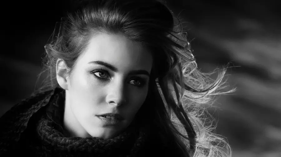 Handsome Girl Wallpaper