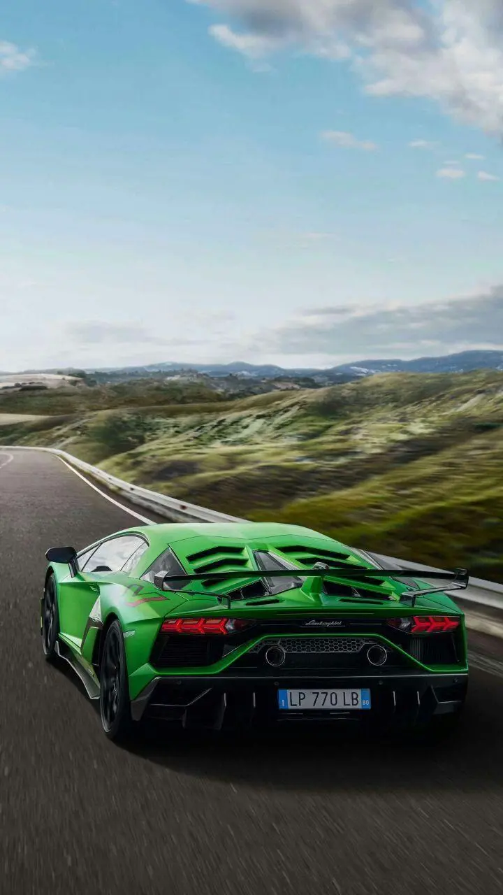 Cool Wallpaper for Phone Background for Lamborghini Car Lovers