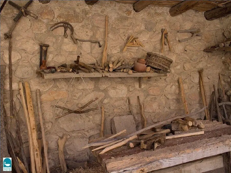 Picture of equipment in old carpentry workshops for computer and laptop wallpaper