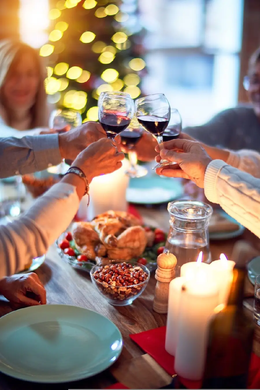 Family dinner table for free download in high quality