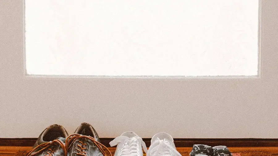 Download computer wallpaper for family from your shoes