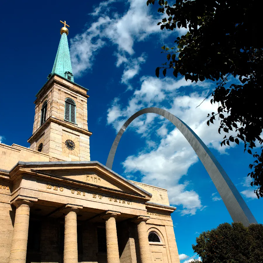 Tourist attractions and tourist attractions in America