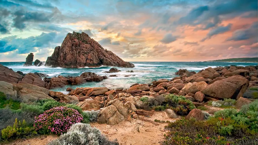 Quality image of rocky beaches in Australia