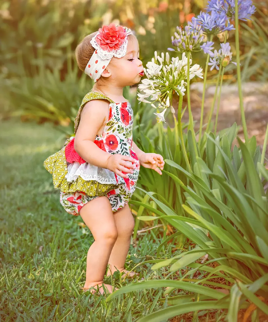 Beautiful girl's dress photoL