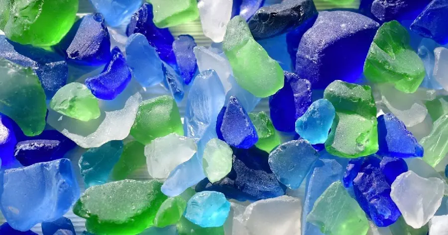 High Quality Free Blue and Green Polished Sea Glass Photo