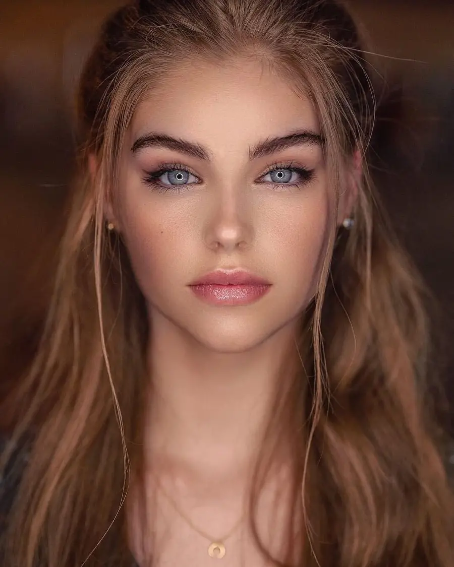 Beautiful Girl Wallpaper