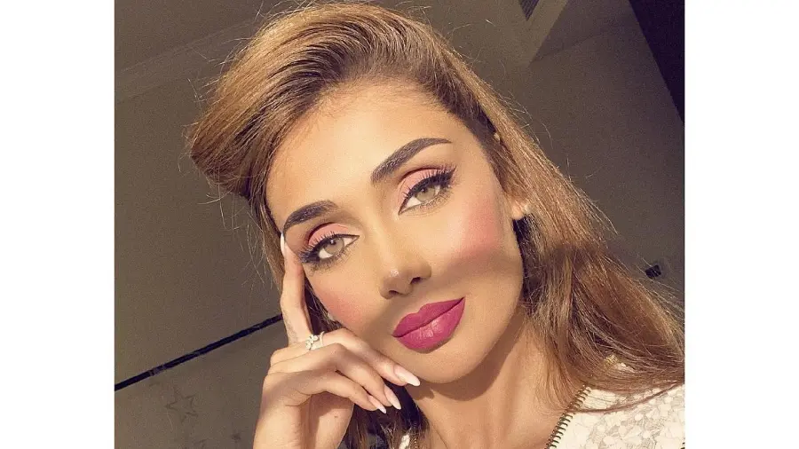Bridal makeup model Elnaz Golrokh