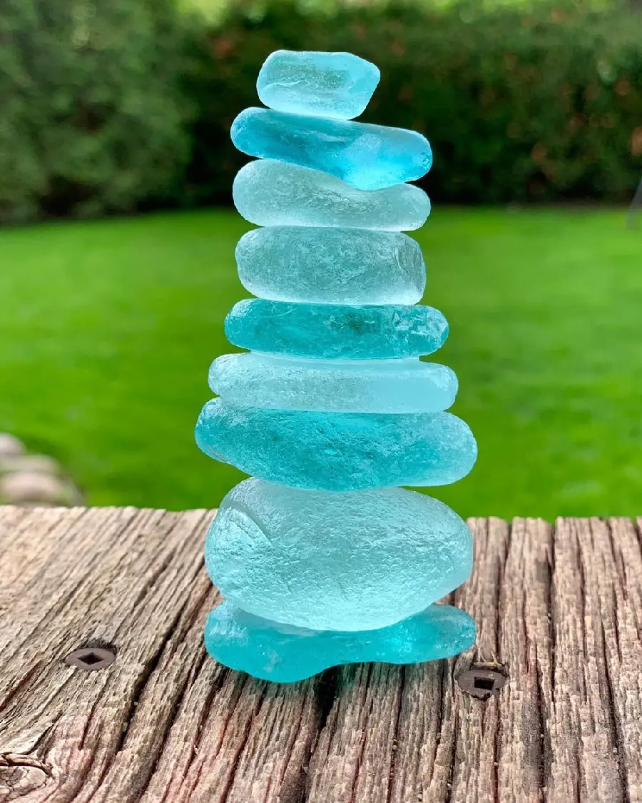 Clear Blue Sea Glass Stones Made of Silica