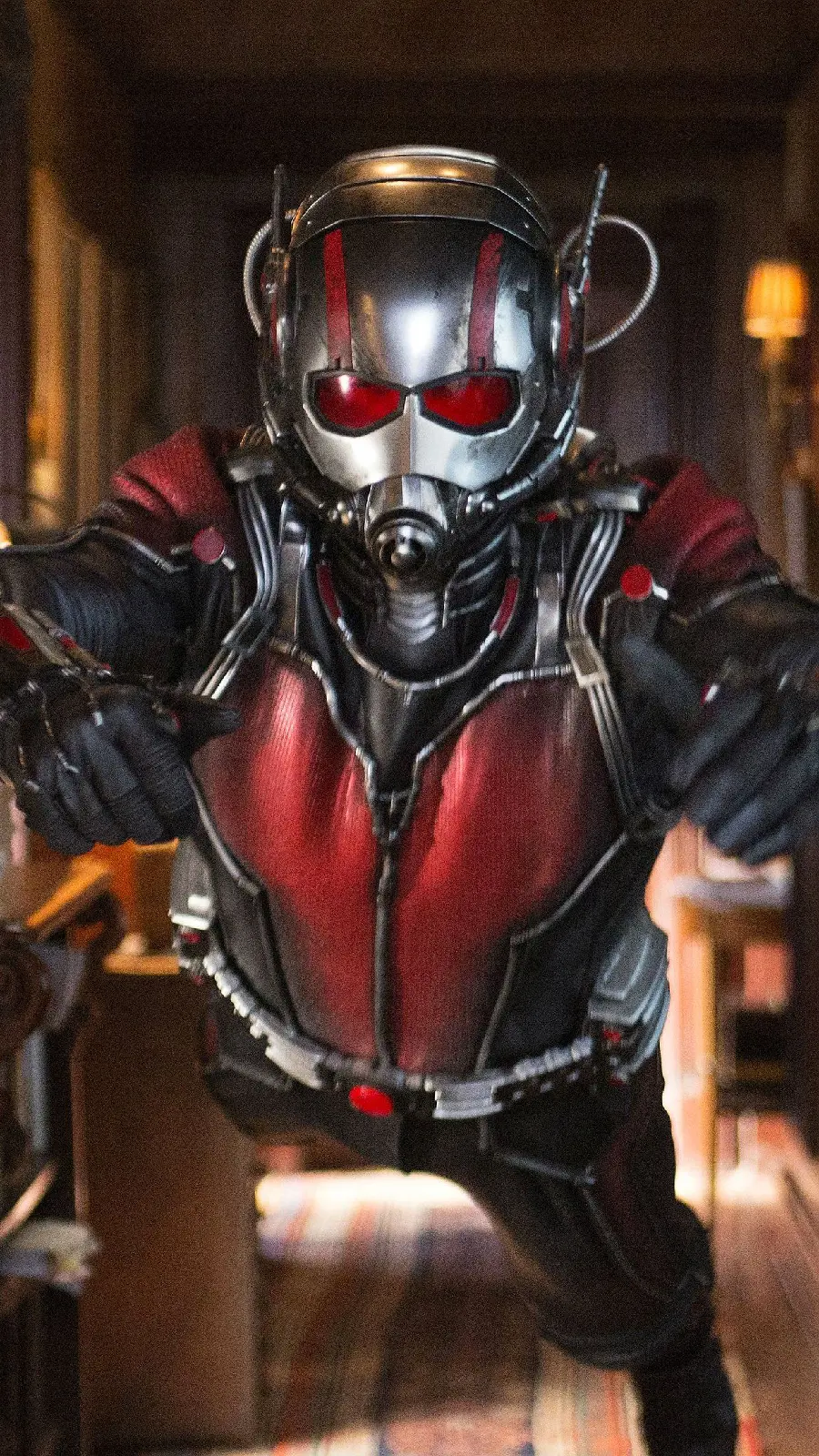 Wallpaper Ant-Man, the popular Marvel superhero for iPhone