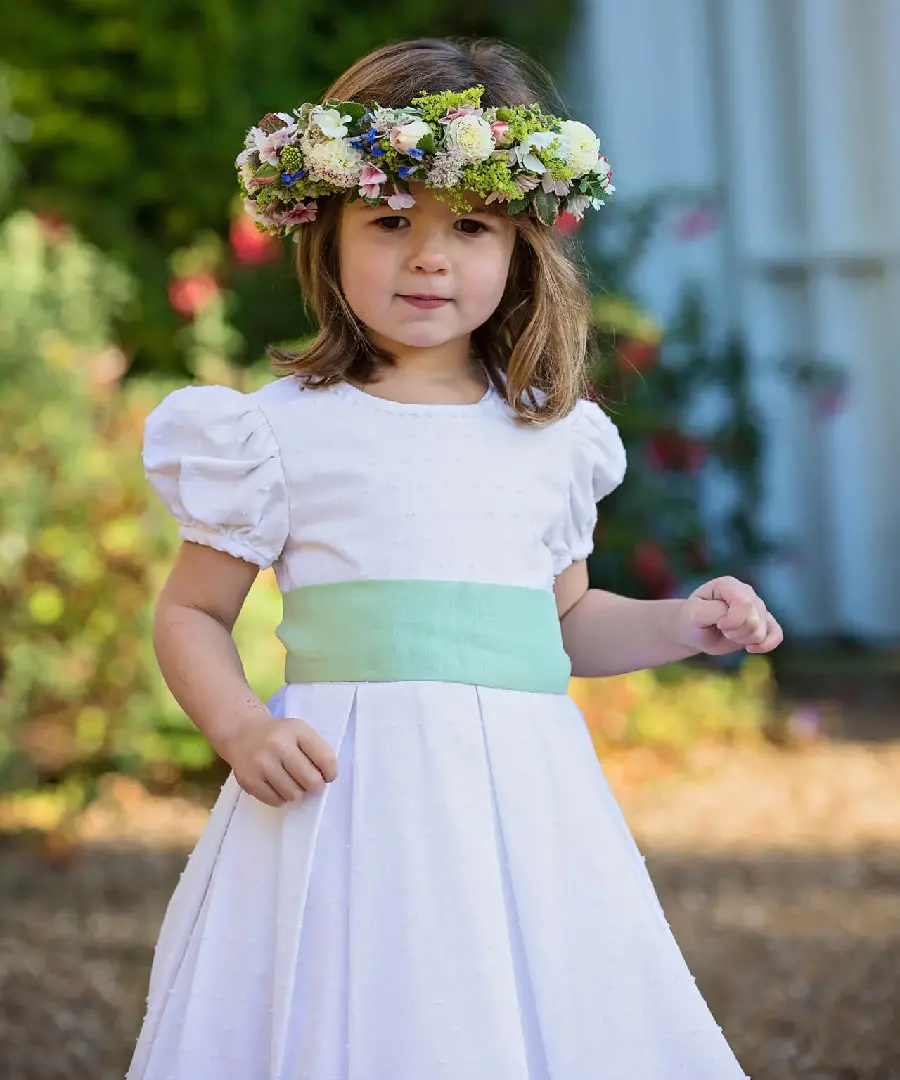 New evening dress model for girls